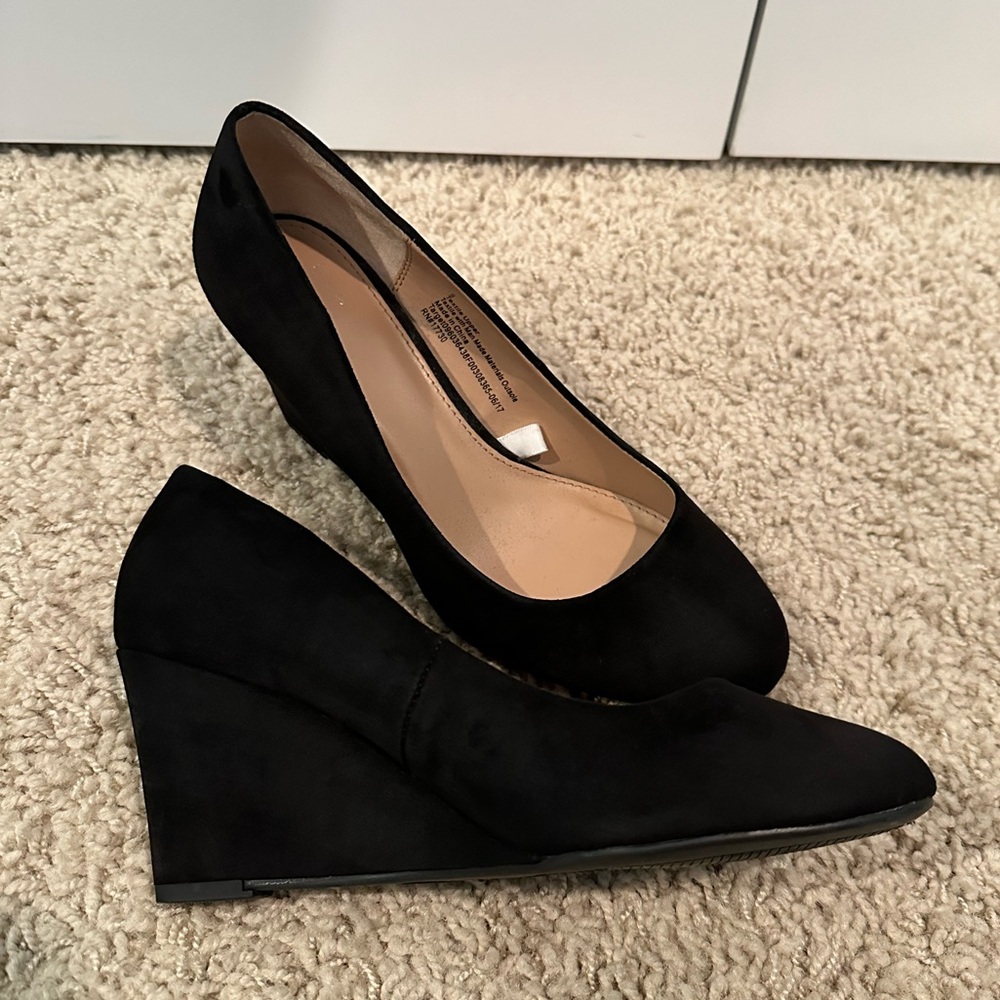 A New Day Black Faux Sued Round Toe Wedges Size 6